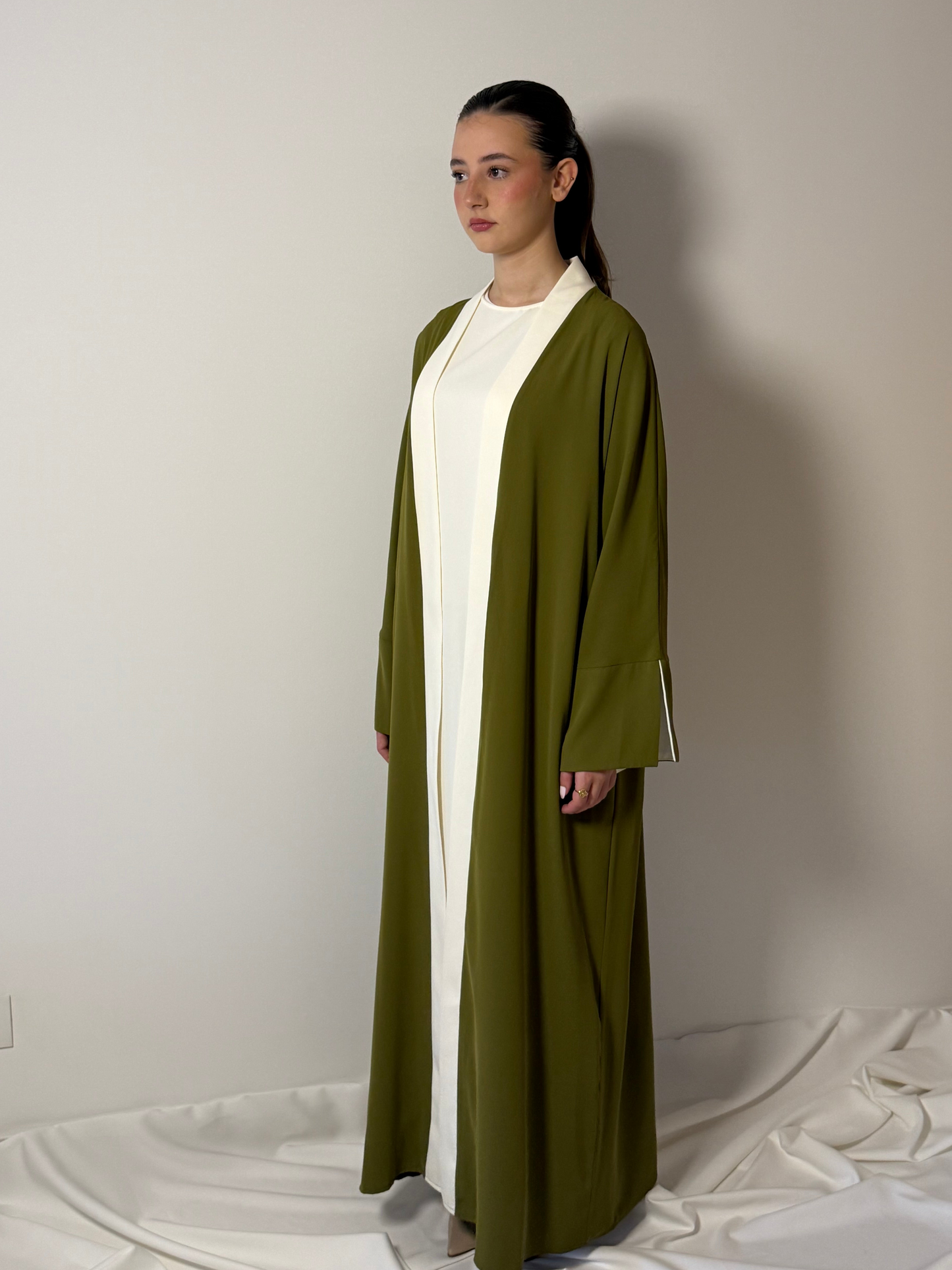 Pocketed abaya #2