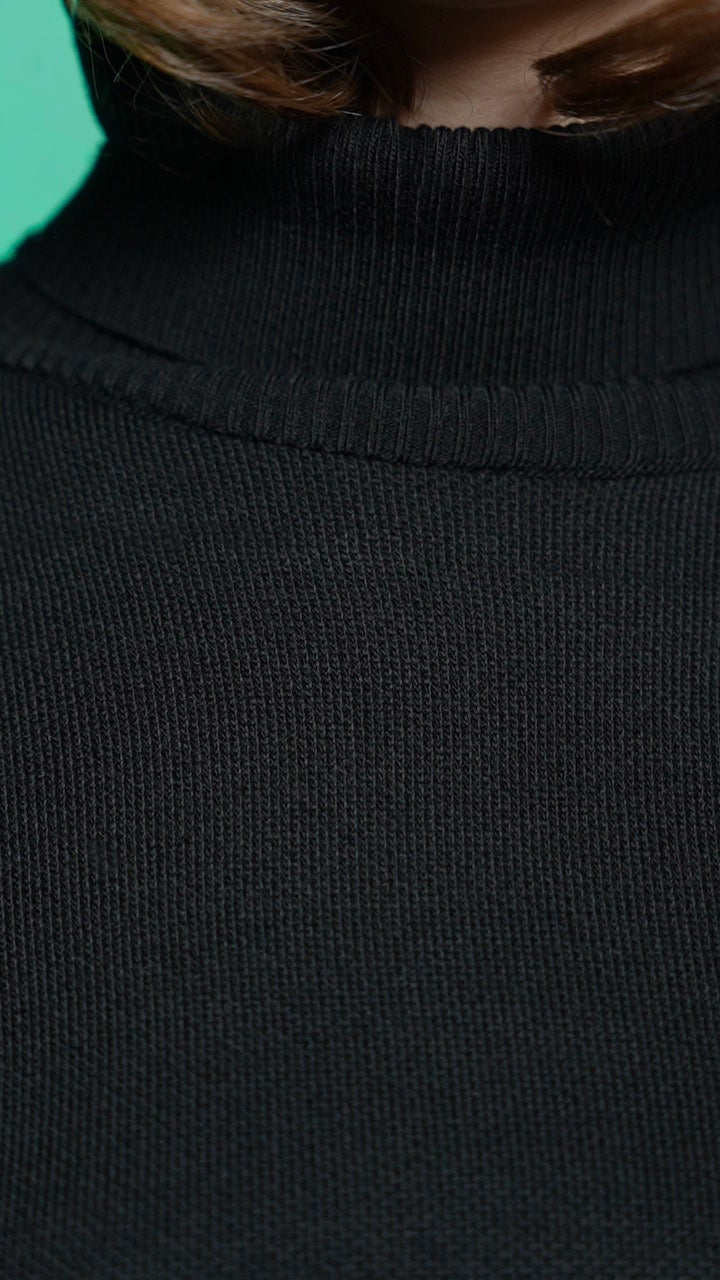 serene #1 in black